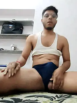 boyzxxxz online show from 11/23/25, 07:02