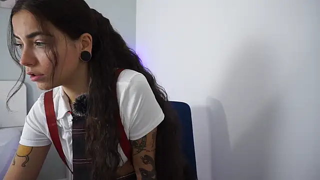 Snapshot of LianixLoverx chatting on 11/27/25, 12:46 LianixLoverx online show from 11/27/25, 12:46