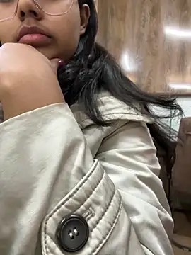 Gunjan 01 online show from 11/24/25, 05:29