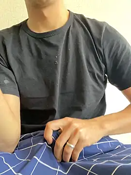 Kralenes2133 online show from 11/28/25, 08:17