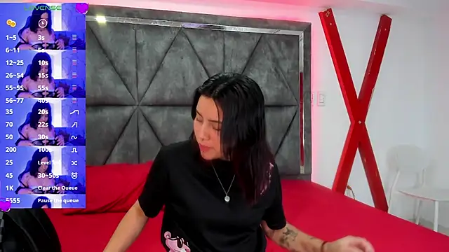 Snapshot of Nixie_Lee_ chatting on 11/24/25, 07:13 Nixie Lee online show from 11/24/25, 07:13