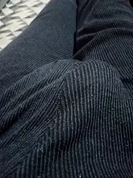 Snapshot of doulo123456 chatting on 11/26/25, 06:47 doulo123456 online show from 11/26/25, 06:47