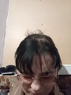 Snapshot of Nisanka095 chatting on 11/24/25, 05:23 Nisanka095 online show from 11/24/25, 05:23