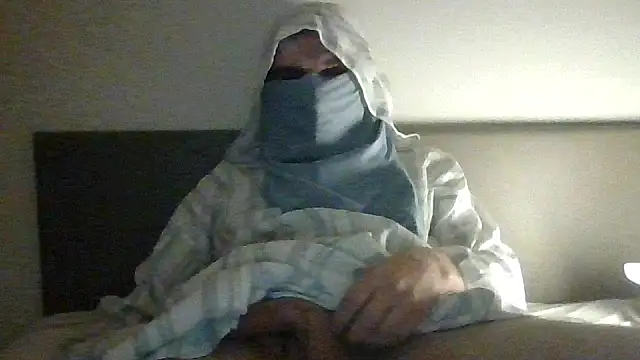 Snapshot of poeperke2830 chatting on 11/27/25, 03:30 poeperke2830 online show from 11/27/25, 03:30