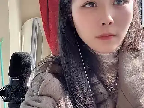 Zhu-zhu- online show from 11/28/25, 05:32