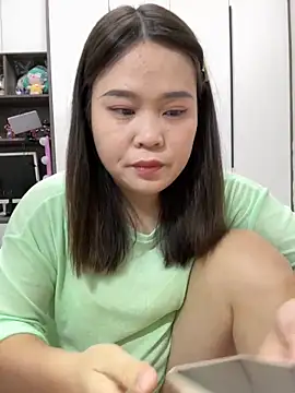 Snapshot of lele88888 chatting on 11/27/25, 05:20 lele88888 online show from 11/27/25, 05:20