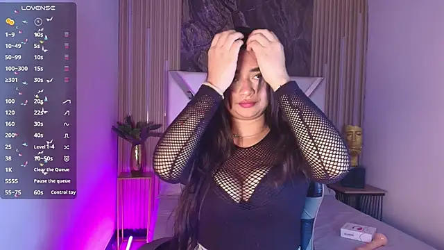 Ashley Larson online show from 12/02/25, 12:43