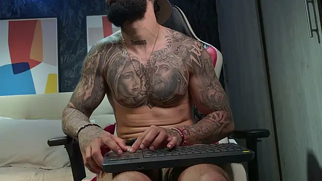 Snapshot of RomanFury chatting on 11/27/25, 12:35 RomanFury online show from 11/27/25, 12:35