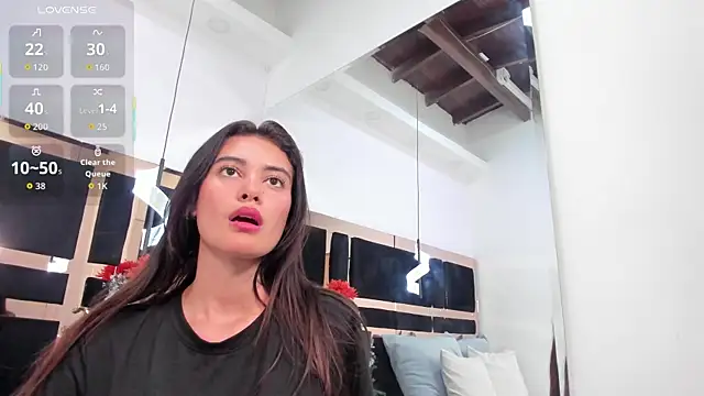 Snapshot of allyson_ashbornee chatting on 11/29/25, 08:23 allyson ashbornee online show from 11/29/25, 08:23