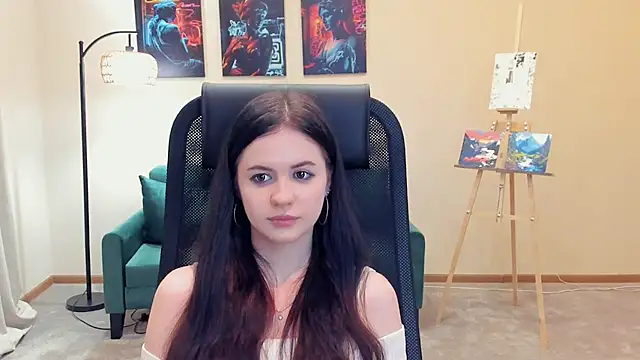 EvieWycoff online show from 11/27/25, 11:45