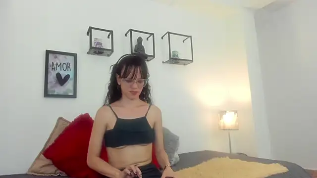 LindaWalker  online show from 12/03/25, 07:01