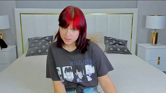 Snapshot of HANNA_BELL chatting on 12/03/25, 09:13 HANNA BELL online show from 12/03/25, 09:13