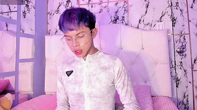 Snapshot of Prince_Apolo chatting on 12/02/25, 09:43 Prince Apolo online show from 12/02/25, 09:43