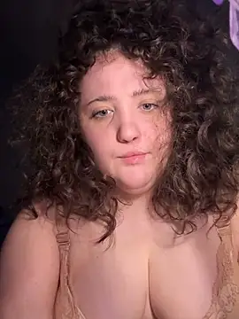 Snapshot of fawnypaws_ chatting on 11/28/25, 09:12 fawnypaws online show from 11/28/25, 09:12