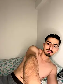 usuario02746 online show from 11/27/25, 11:40