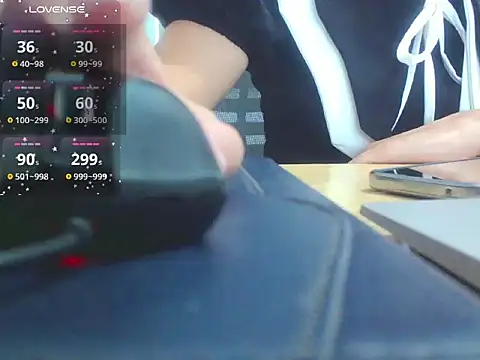 baby shark00 online show from 11/29/25, 03:20