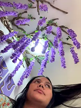 burbujavega online show from 11/28/25, 03:25