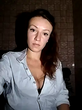 Snapshot of Kseniae chatting on 12/03/25, 06:28 Kseniae online show from 12/03/25, 06:28