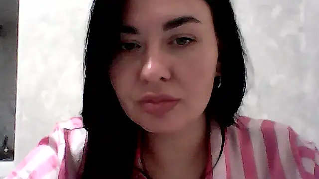 MadamCharm online show from 11/28/25, 11:07