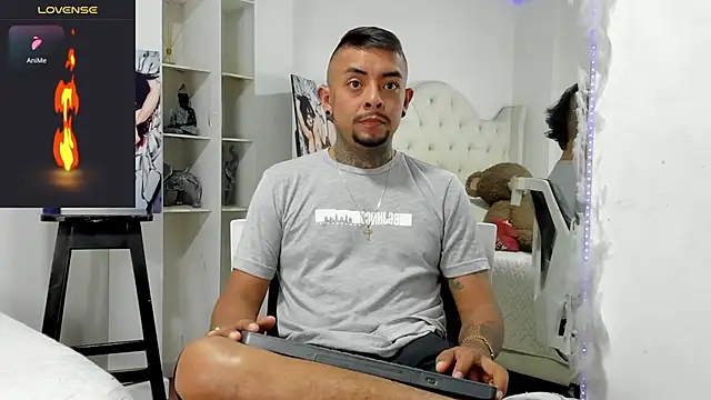 Snapshot of BASTIAN_NICOLAS_ chatting on 12/02/25, 08:15 BASTIAN NICOLAS online show from 12/02/25, 08:15