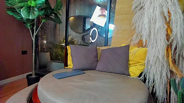 Snapshot of isaac_grimm chatting on 12/01/25, 04:17 isaac grimm online show from 12/01/25, 04:17