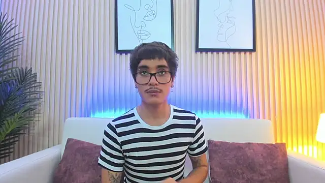 Antonio rowan online show from 12/01/25, 01:16