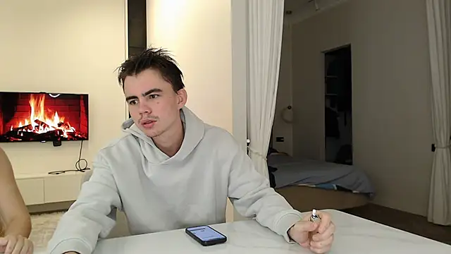 DuoLiveX online show from 12/02/25, 05:35