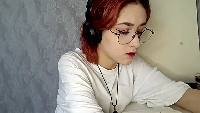 LinaWatter online show from 12/03/25, 11:41