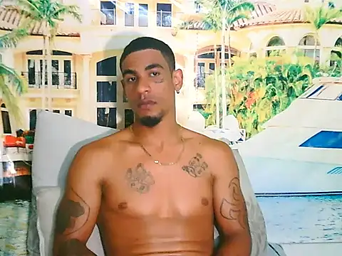 Snapshot of IndianMuscle69 chatting on 12/02/25, 07:57 IndianMuscle69 online show from 12/02/25, 07:57