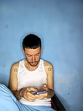 Snapshot of 30_GLADIADOR chatting on 12/02/25, 06:30 30 GLADIADOR online show from 12/02/25, 06:30