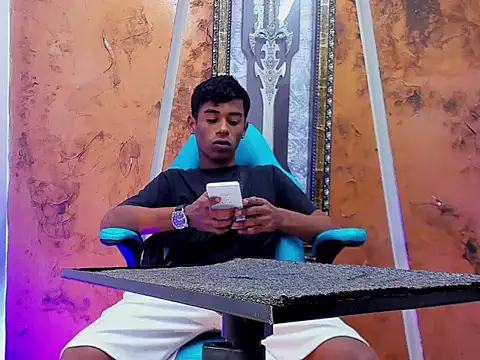 Snapshot of black_sweethot chatting on 12/02/25, 04:07 black sweethot online show from 12/02/25, 04:07