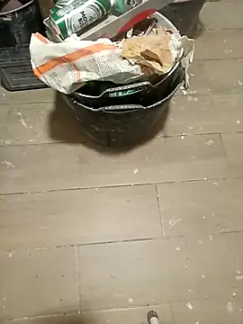 Valencianoo411 online show from 12/03/25, 08:07