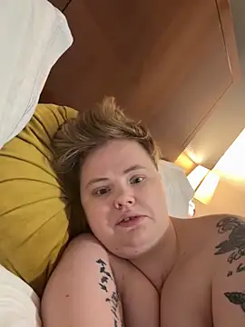 kimberlyAnnwilber96 online show from 12/02/25, 09:54