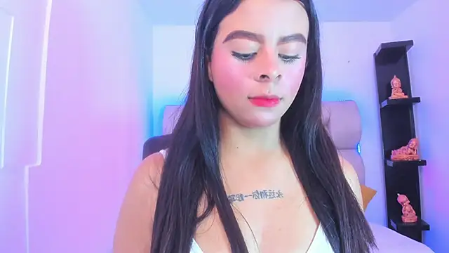 DakottaHilton online show from 12/05/25, 07:32