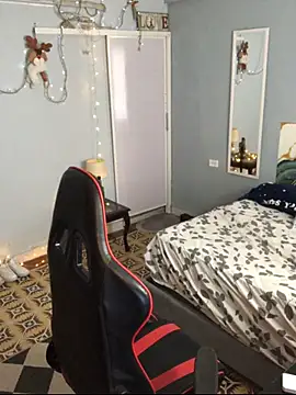 paul crewe online show from 12/05/25, 06:04