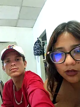 HotNMcouple online show from 12/05/25, 05:05