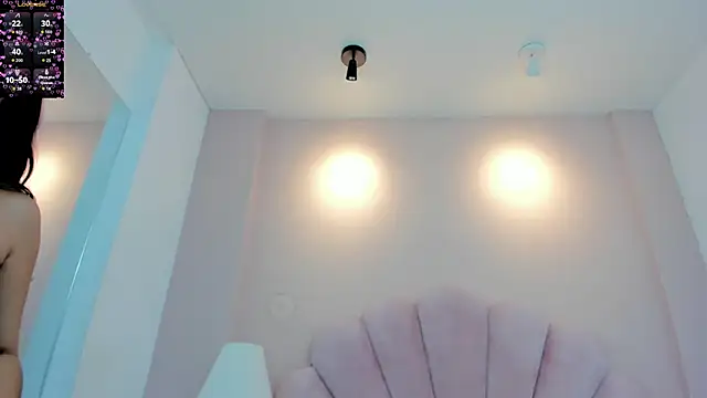 Nahomy Harperr online show from 12/05/25, 01:09