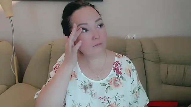 infinity loveliness online show from 10/14/25, 05:19