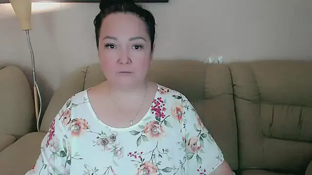 infinity loveliness online show from 10/16/25, 07:09