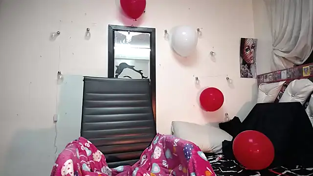 abril onnel online show from 02/19/25, 12:03