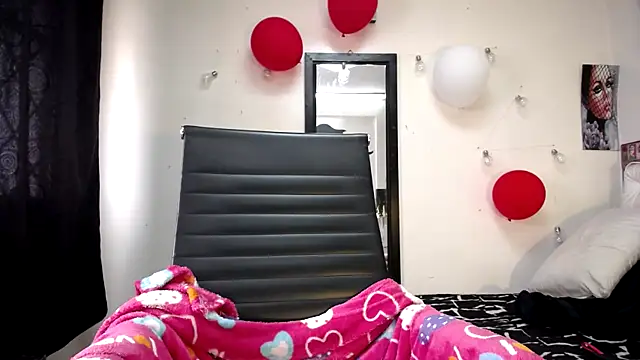 abril onnel online show from 03/01/25, 05:49