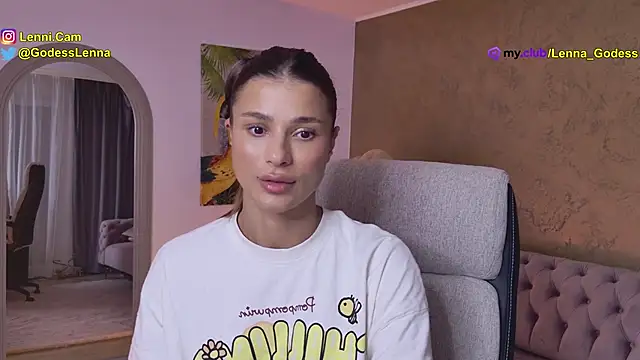 Snapshot of Lenna_Godess chatting on 10/16/25, 04:13 Lenna Godess online show from 10/16/25, 04:13