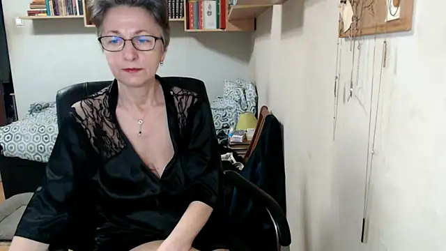 Snapshot of katemodel chatting on 09/12/25, 06:35 katemodel online show from 09/12/25, 06:35