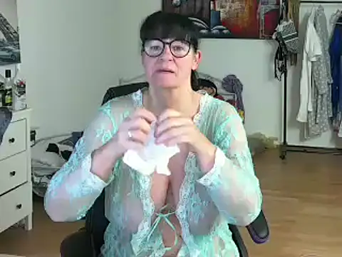 Sylly online show from 03/14/25, 07:26