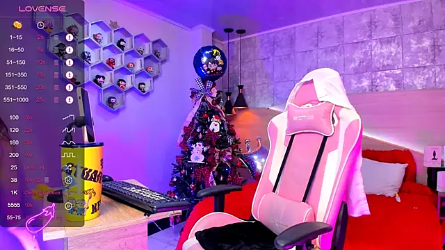 kylliefox  online show from 12/21/24, 01:32