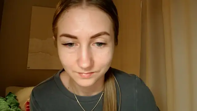 Snapshot of BluueSilk chatting on 01/02/25, 12:24 BluueSilk online show from 01/02/25, 12:24