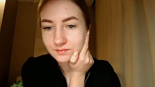 Snapshot of BluueSilk chatting on 01/06/25, 06:25 BluueSilk online show from 01/06/25, 06:25