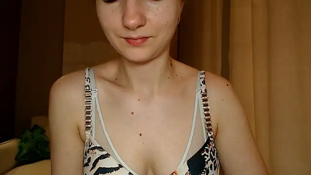 Snapshot of BluueSilk chatting on 01/13/25, 12:13 BluueSilk online show from 01/13/25, 12:13