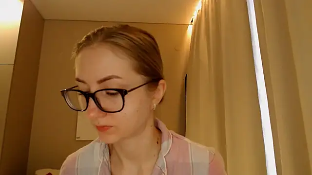 Snapshot of BluueSilk chatting on 03/01/25, 05:52 BluueSilk online show from 03/01/25, 05:52