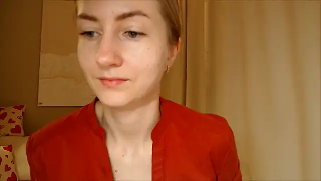 Snapshot of BluueSilk chatting on 03/15/25, 09:19 BluueSilk online show from 03/15/25, 09:19